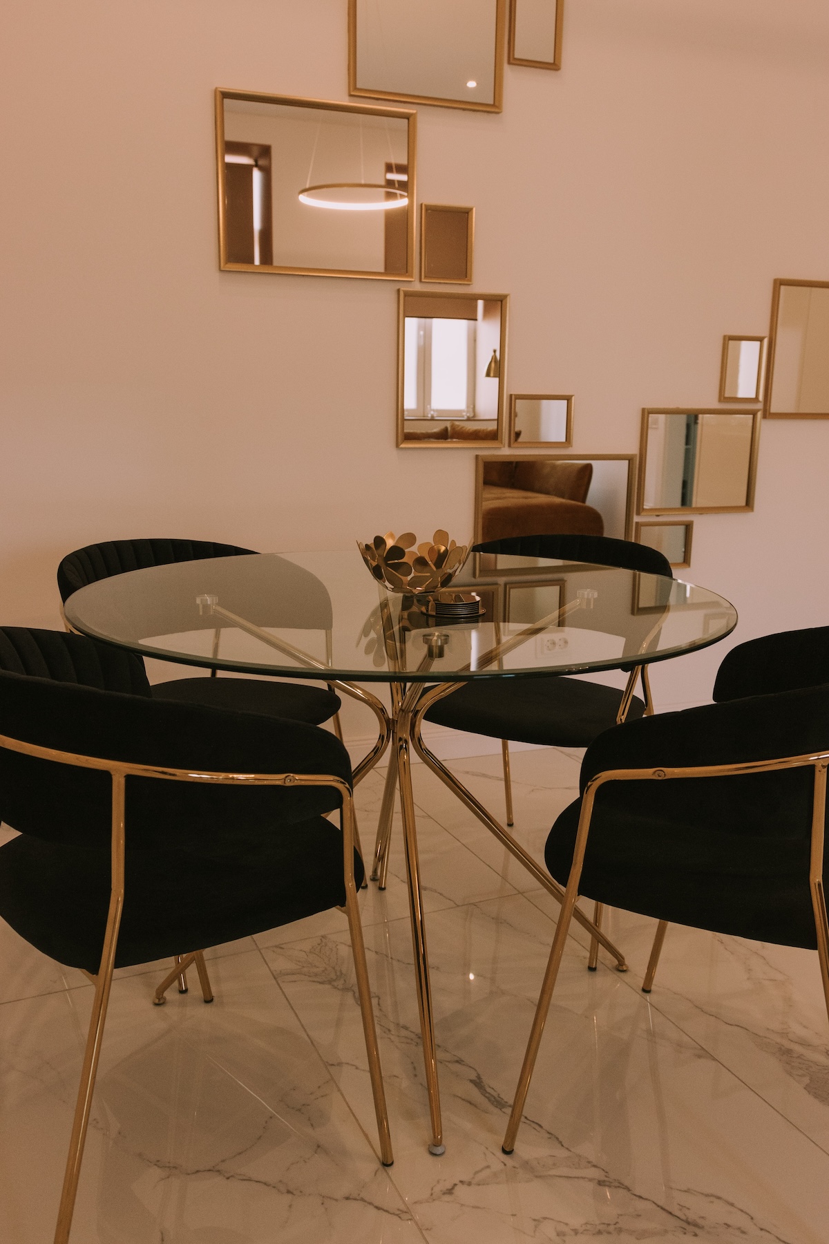 Gold chair decor idea 5