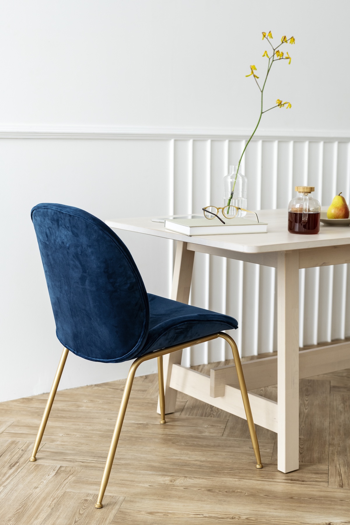 Gold chair decor idea 6