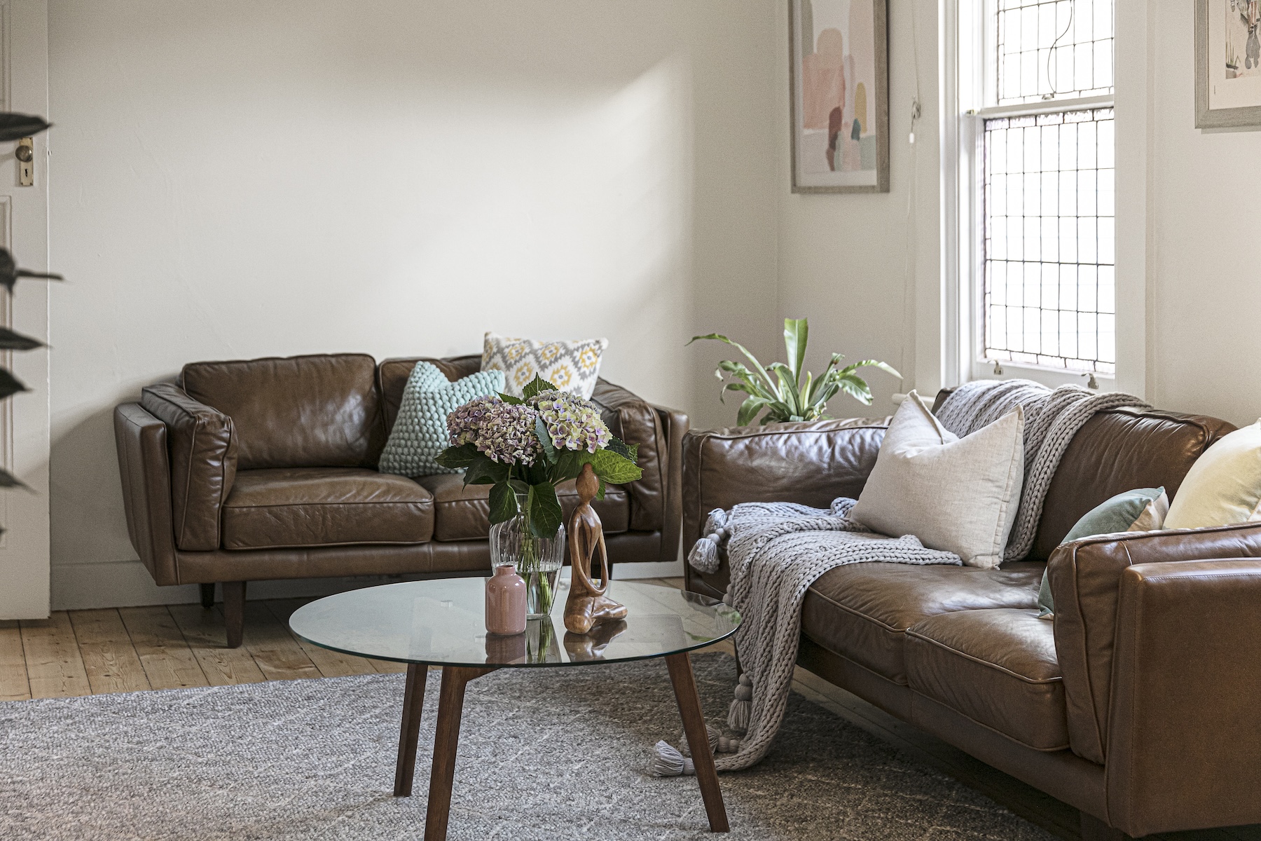 furniture selection for small rooms