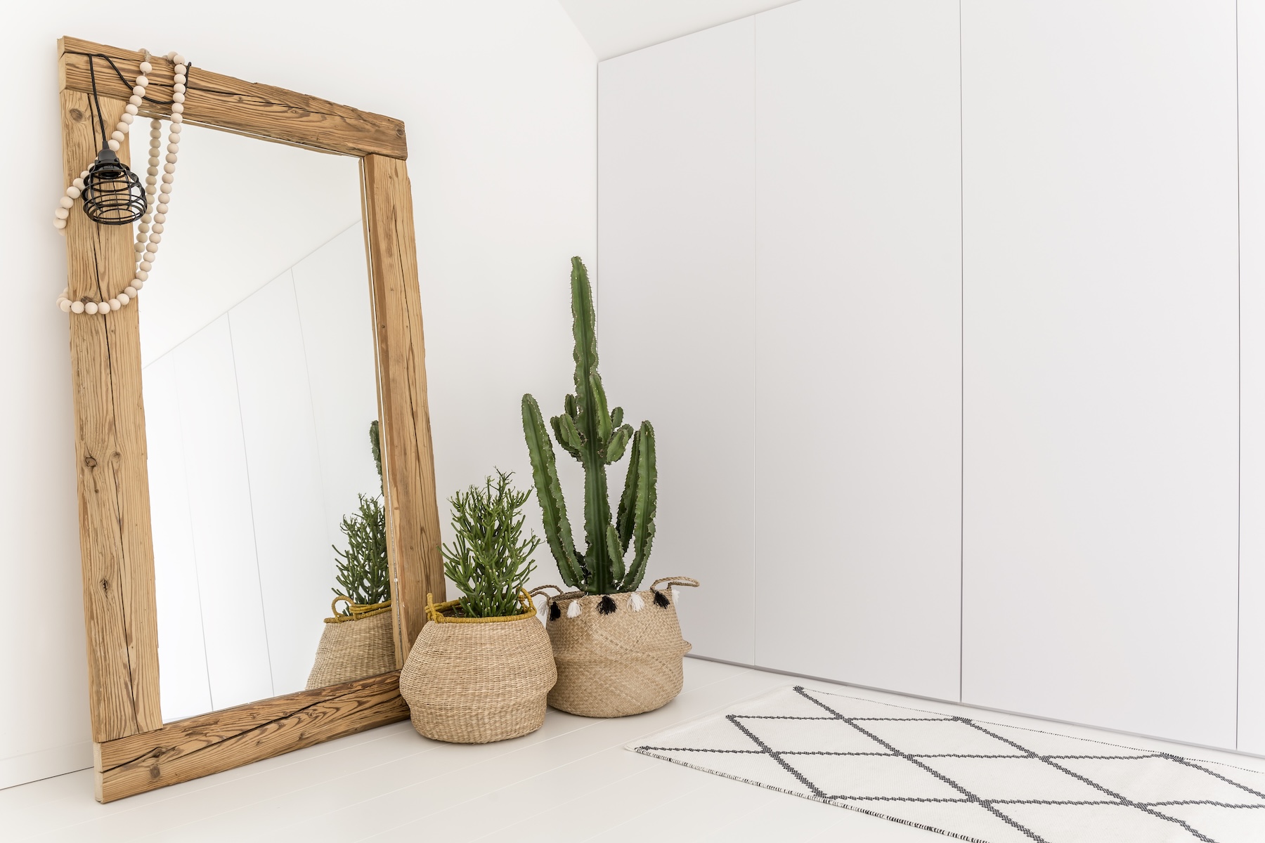 mirrors to make a room look bigger