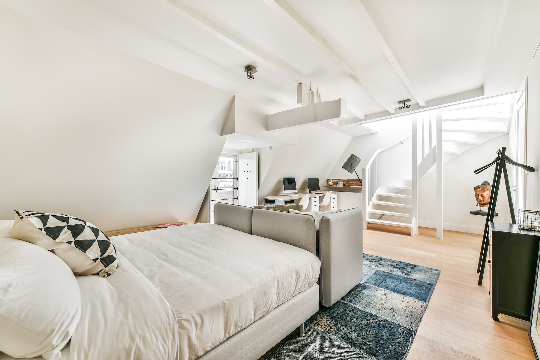 Small apartment decorating idea 11