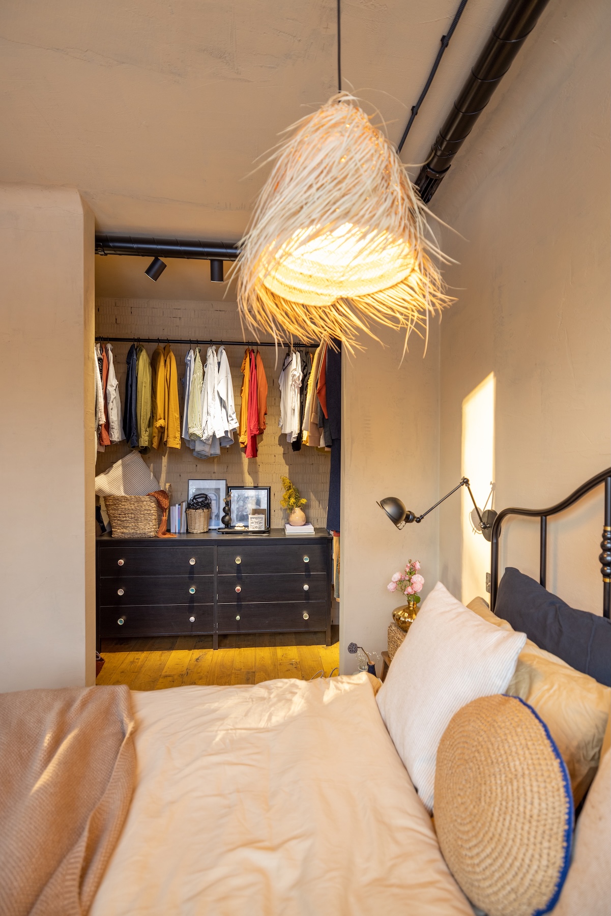 Small apartment decorating idea 3