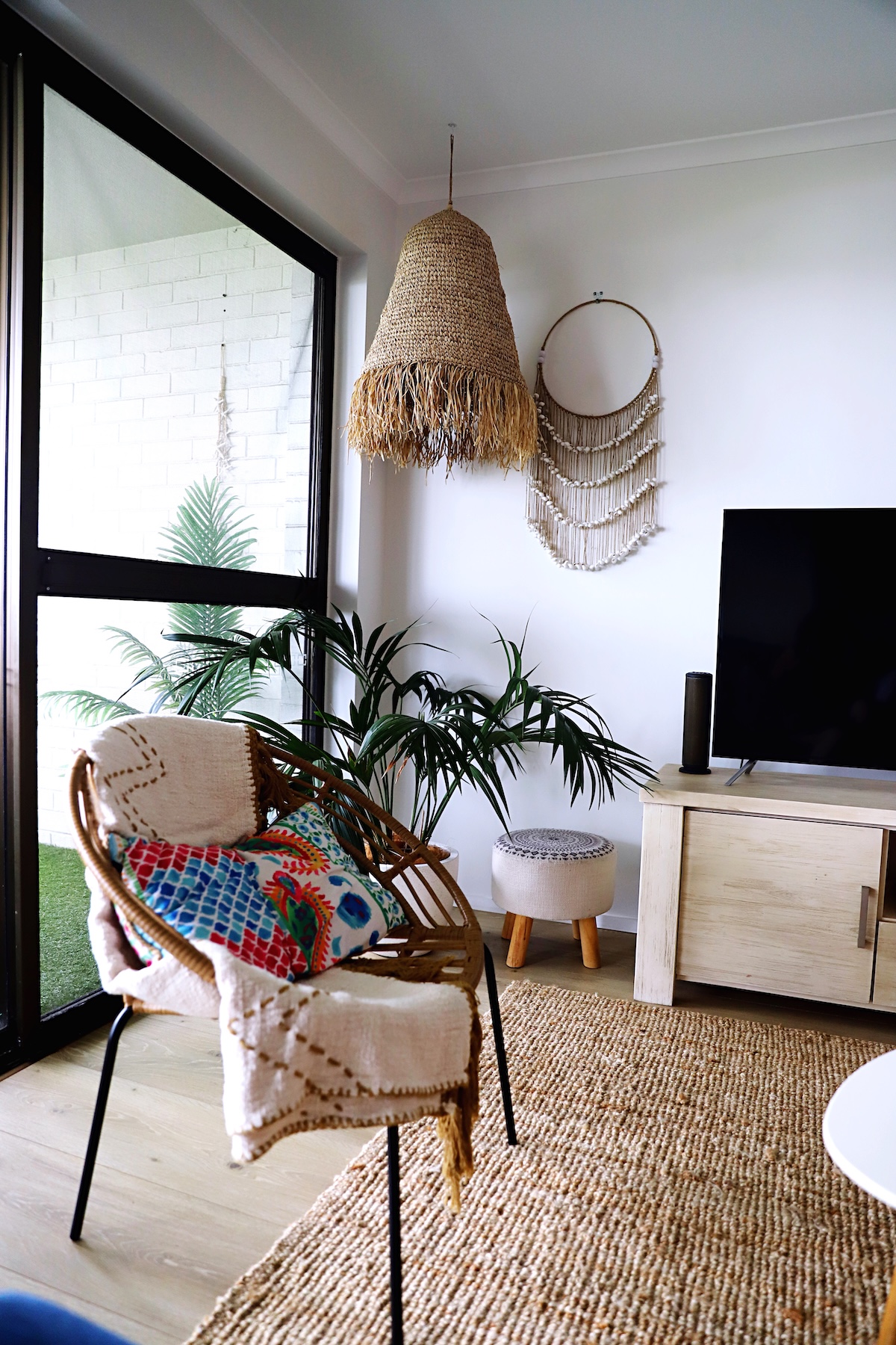 Small apartment decorating idea 4