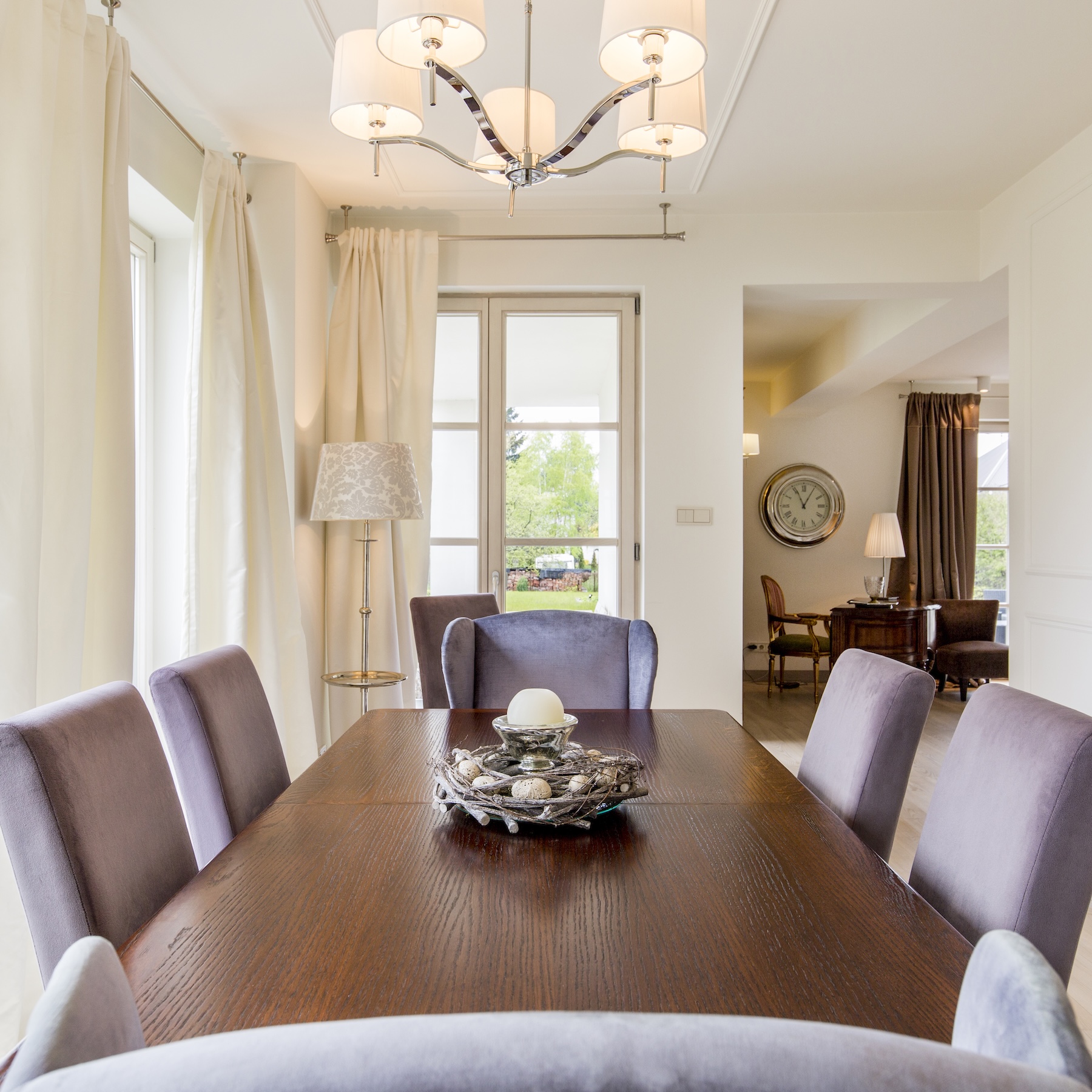 transitional console hallway